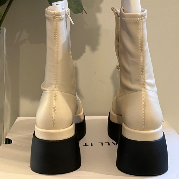 CALL IT SPRING Mars Stretch Platform Bootie - Picture 5 of 6